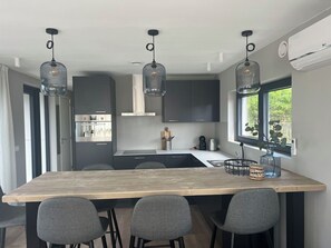 غسالة أطباق، كرسي للأطفال