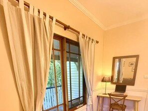 Interior - Korla Cottage, Leura Family & Pet Friendly Stay (Leura)