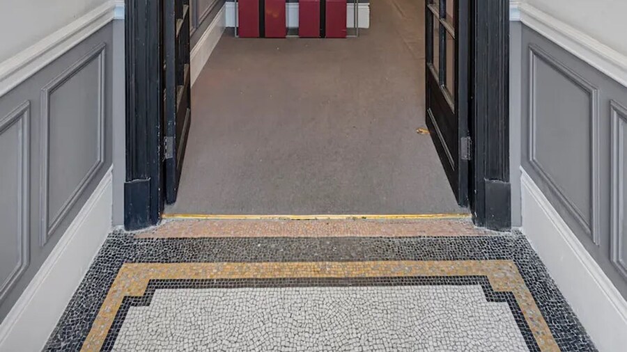 Cadogan Squre-2 Bedroom