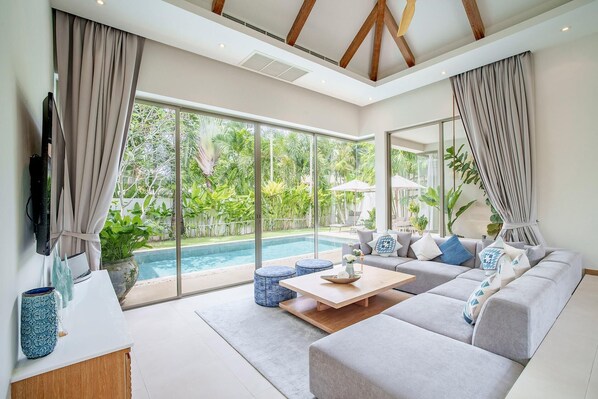 Deluxe Villa (3 Bedrooms) | Floor plan - Trichada Stylish Private Pool Villa 3, Bang Tao (Choeng Thale)