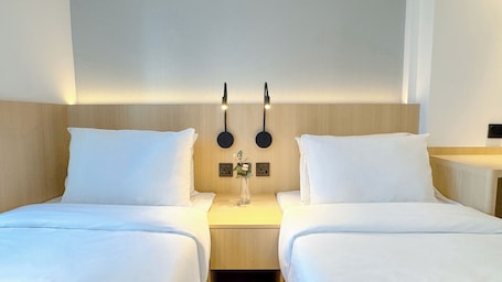 Desk, laptop workspace, free WiFi