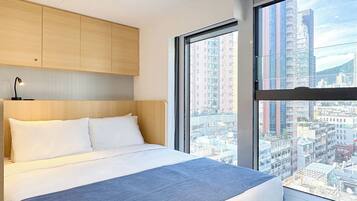 Doppia Superior, vista città | Una scrivania, postazione laptop, Wi-Fi gratuito