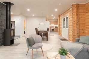 Televisión y chimenea 