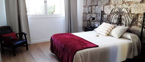 2 Schlafzimmer, BĂŒgeleisen/BĂŒgelbrett, Reisekinderbett, kostenloses WLAN