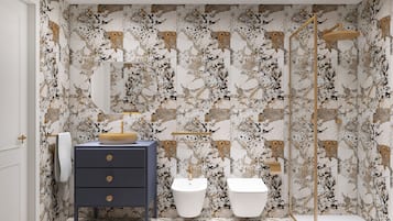 Suite | Baño | Regadera, secadora de cabello, pantuflas, toallas