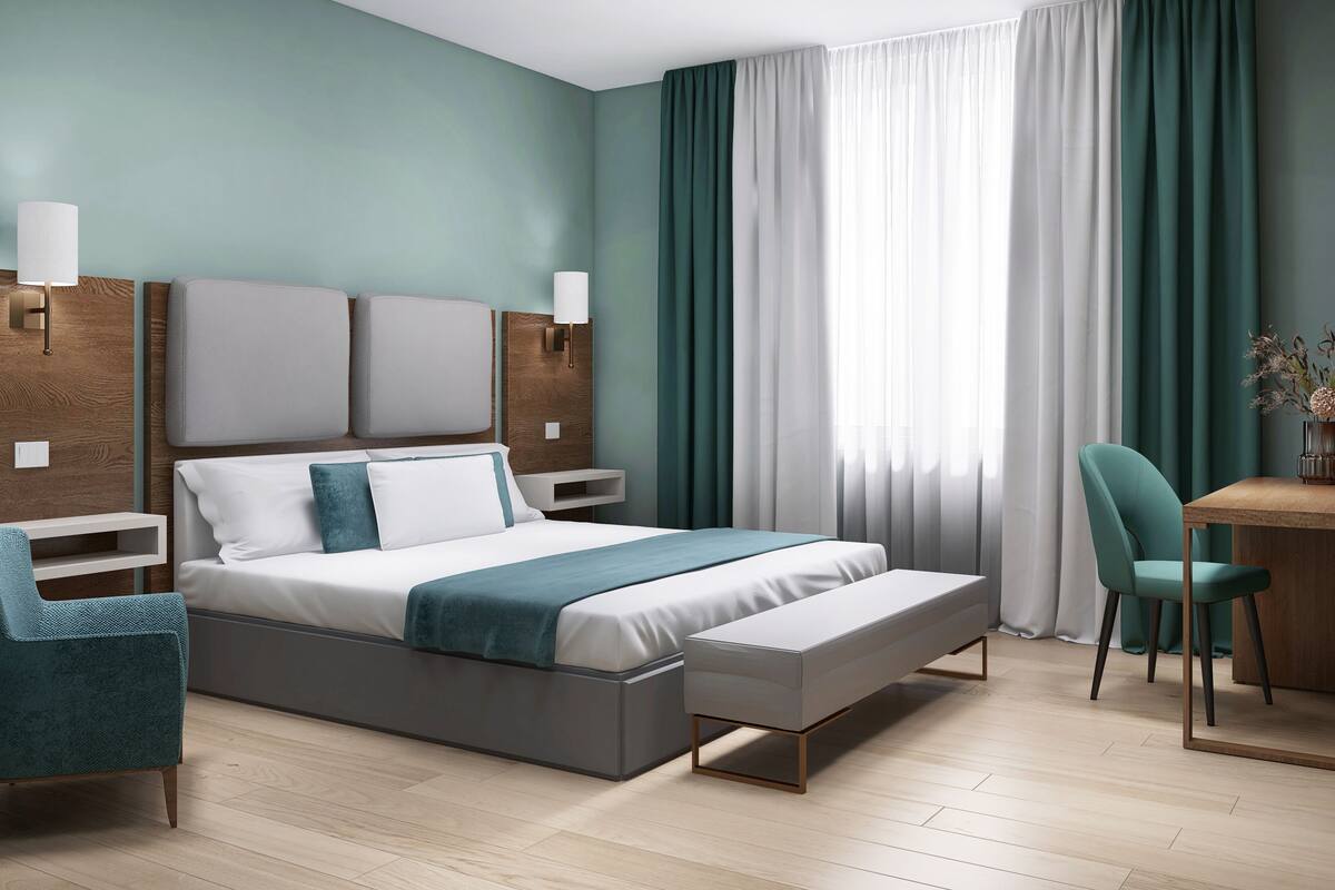 Classic Double Room | In-room safe, desk, blackout drapes, free WiFi