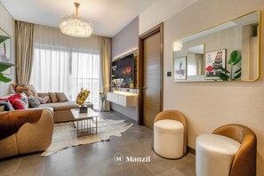 Luxury-Apartment, Balkon, Stadtblick | Wohnbereich