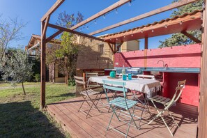 屋外ダイニングエリア