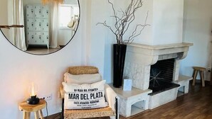 Blackout curtains, free WiFi - Ocean House Ericeira (Mafra)