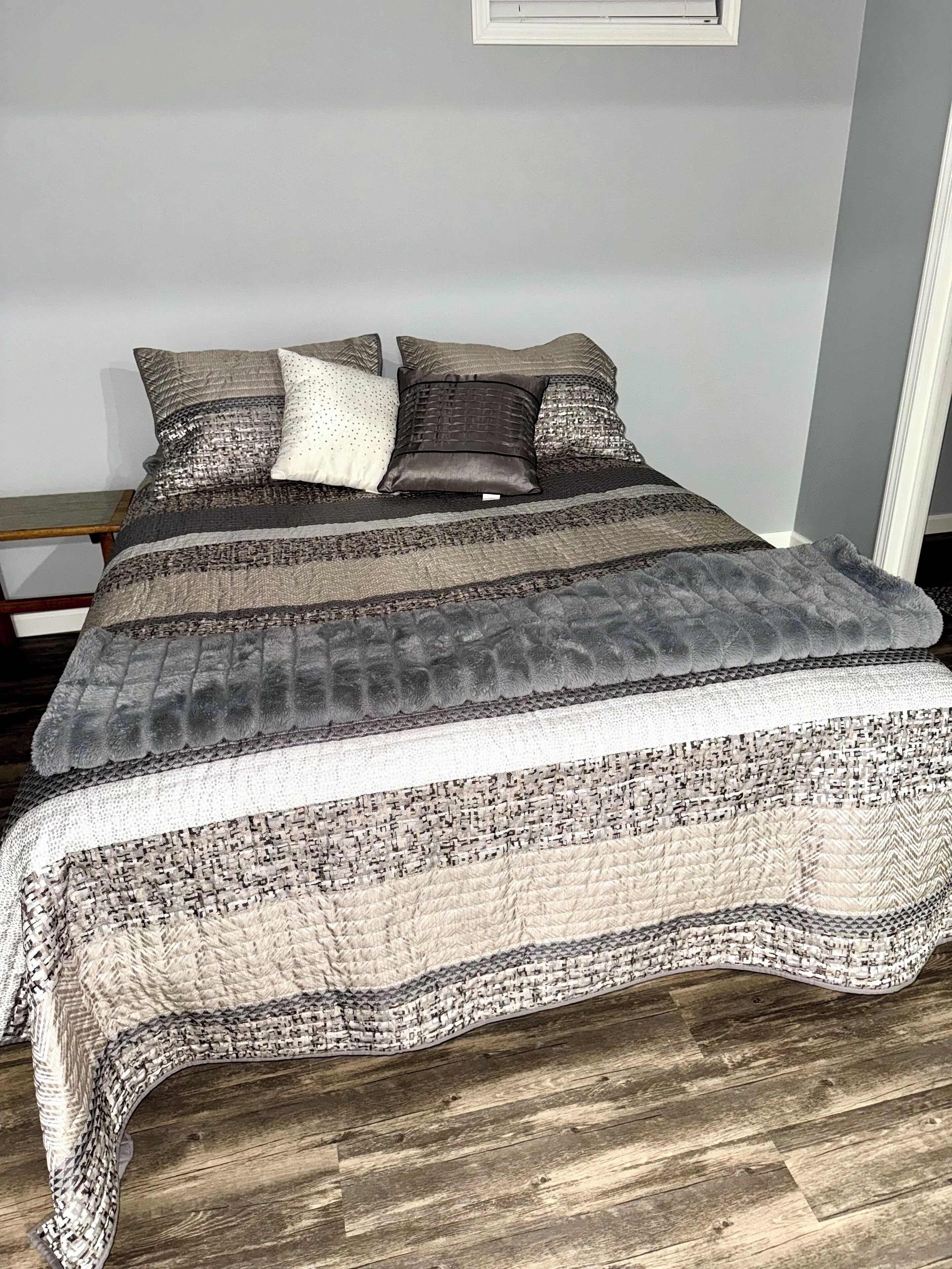 4 habitaciones, internet y ropa de cama 