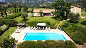 Pool - Villa in Magliano In Toscana with 8 bedrooms sleeps 17 (Magliano In Toscana)