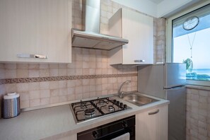 Fridge, oven, stovetop, toaster