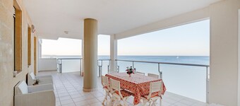 Rosato 60 – Sea View Apartment with Terrace, Wi-Fi, and Air Conditioning