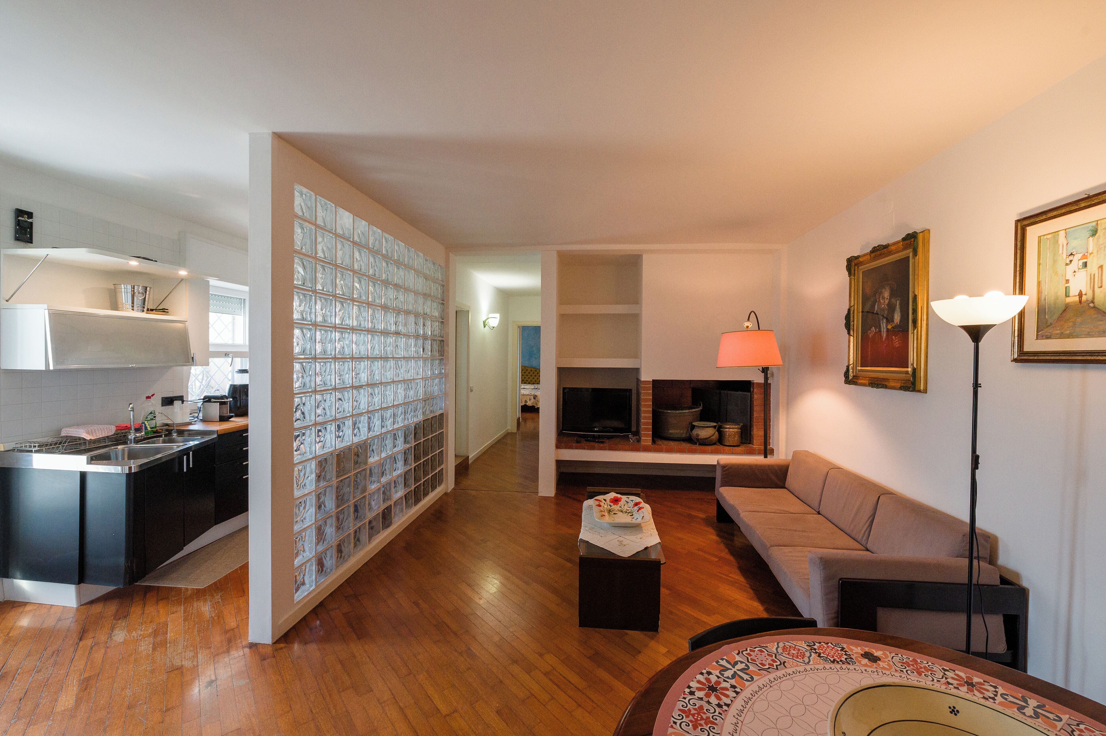 Apartamento luxo, vista para a cidade | Área de estar