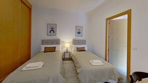 Room - Wonderful home (Madrid)