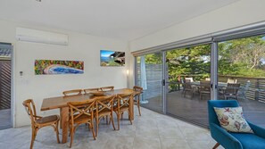 Dining - Norfolk Beach House - Modern (COPACABANA)