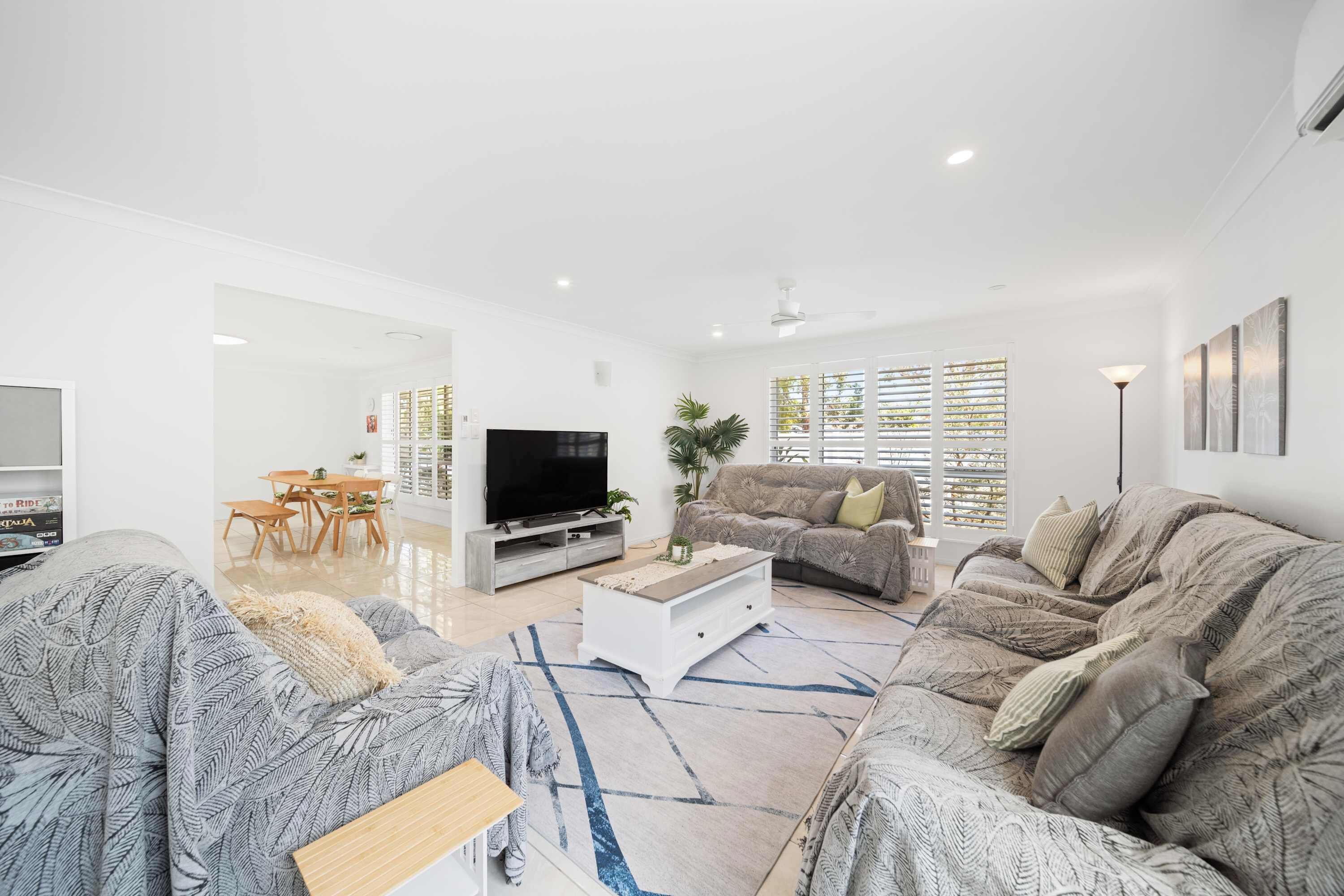 Santai Sands Beachside Escape, Pool & Games Room - Bribie Island
