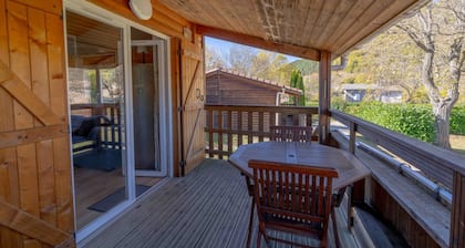 Chalet 'Montana 5_4 Pers' with Mountain View, Shared Pool and Wi-Fi