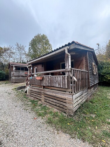 Chalet 'Montana 4_4pers' avec vue sur la montagne, piscine partagée et Wi-Fi