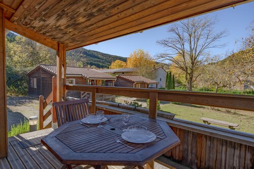 Chalet « Montana 3-4 pers » avec piscine privée et Wi-Fi