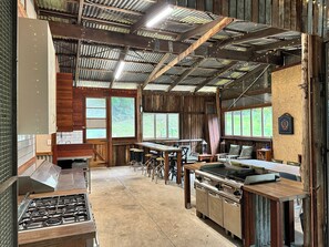 Interior - Creekside Rainforest Retreat, perfect for groups seeking a nature getaway. (Lamington)