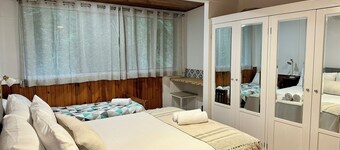 Creekside Rainforest Retreat, perfect for groups seeking a nature getaway.