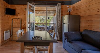 Chalet Montana 1 - 4 Personnes avec Terrasse Privée et Wi-Fi