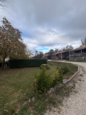 Exterior - Chalet 'Montana Pmr 4 Pers' with Shared Terrace and Wi-Fi (Roquefeuil)