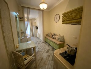 Junior-Studio, Terrasse | Eigene Küche | Mikrowelle