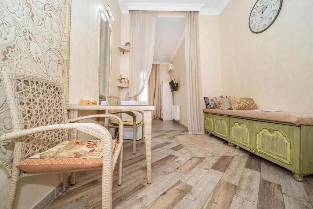 Junior Studio, Patio | Minibar, free WiFi, bed sheets