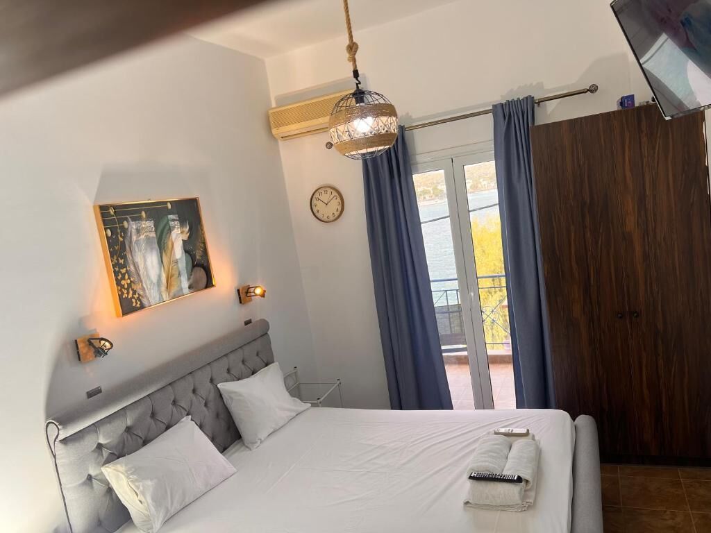Junior Suite with Sea View | Iron/ironing board, free WiFi, bed sheets