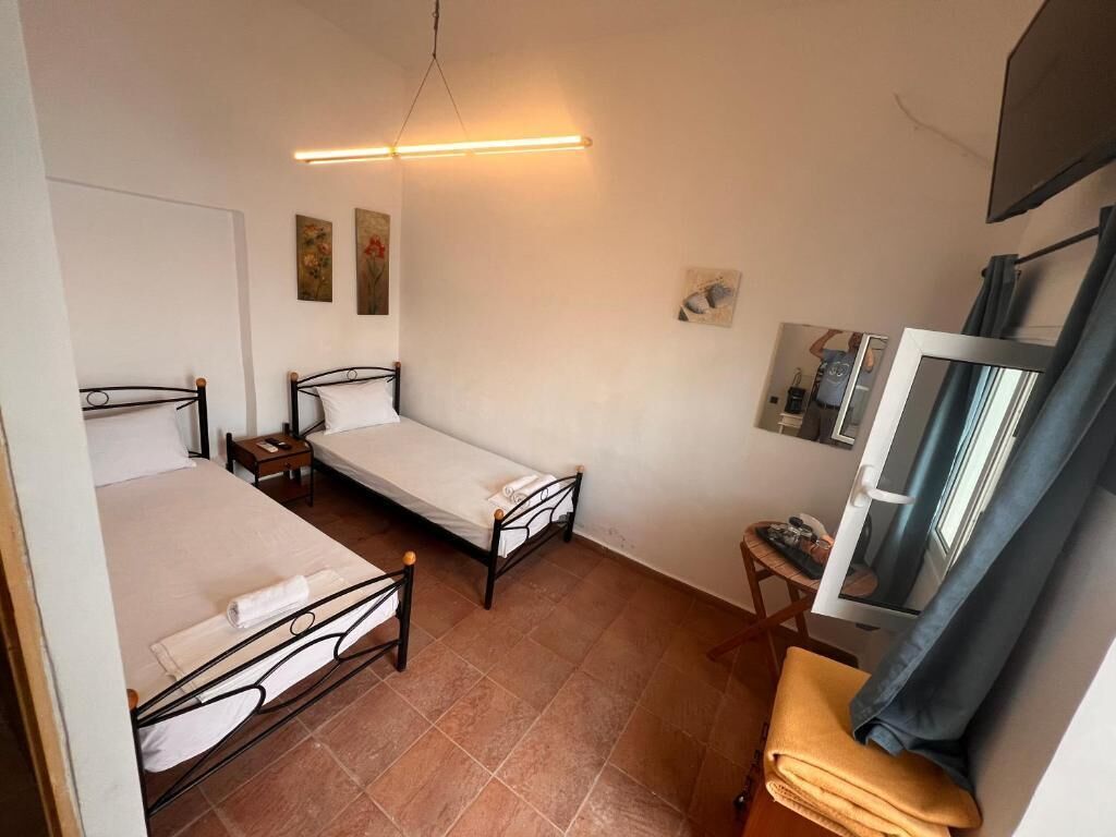 Basic Double Room (19) | Iron/ironing board, free WiFi, bed sheets