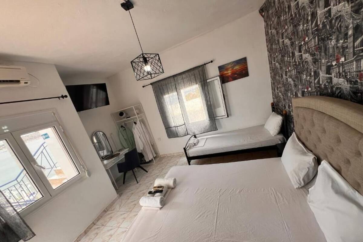 Apartment with Sea View | Iron/ironing board, free WiFi