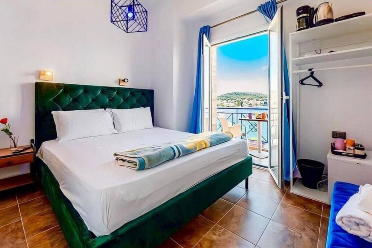 Junior Suite with Sea View | Iron/ironing board, free WiFi