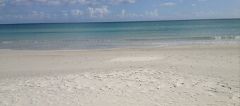 Three-room apartment Oleander 300 mt beach San Teodoro