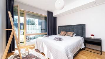 2 bedrooms, iron/ironing board, WiFi, bed sheets