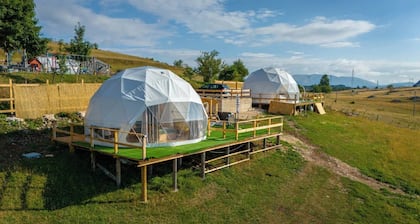 Cozy glamping in heart of National park Durmitor with private HOT TUBE