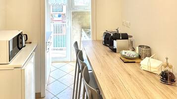 Microonde, forno, piano cottura