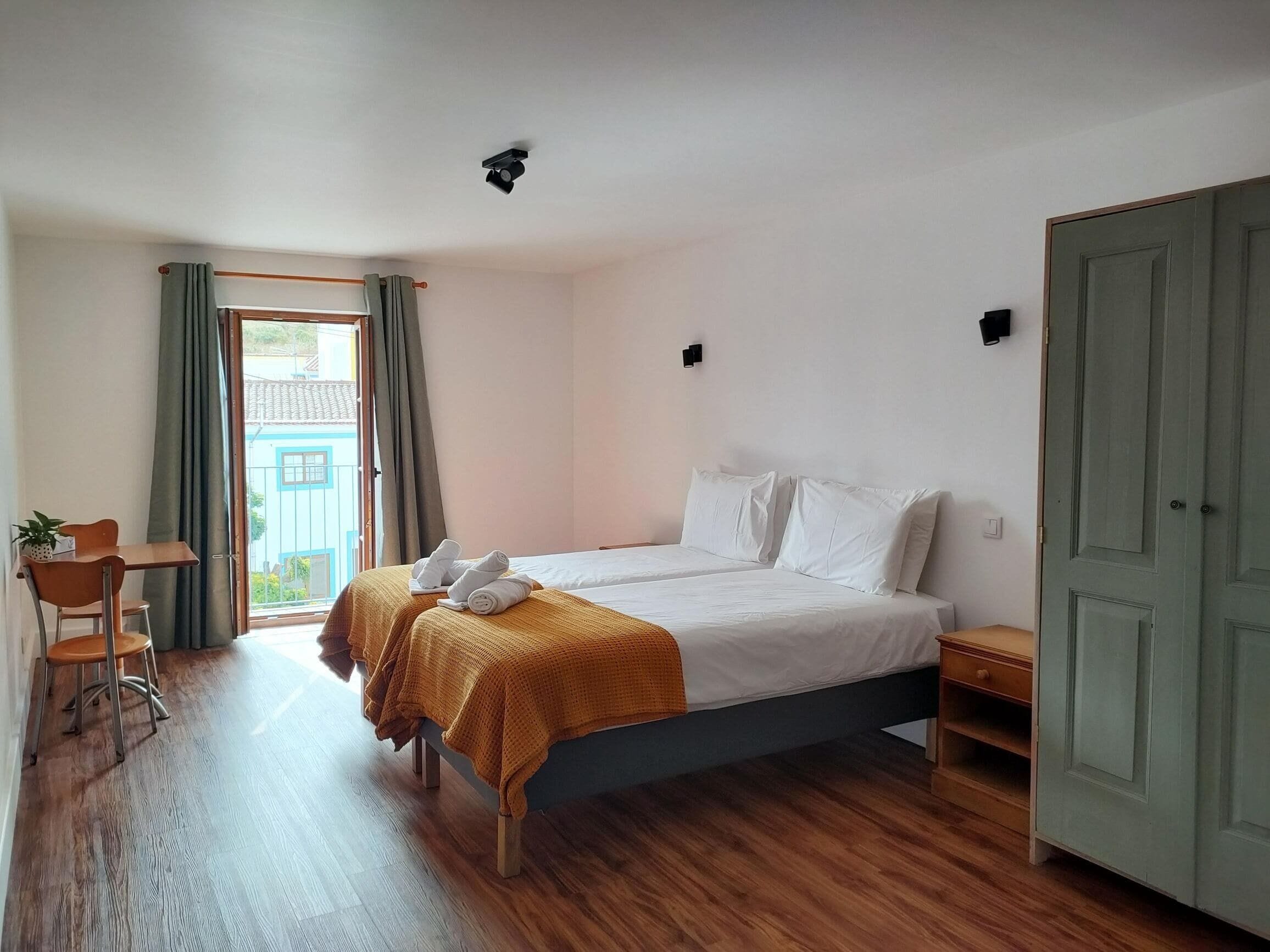 Chambre Double ou avec lits jumeaux, balcon, vue vallée