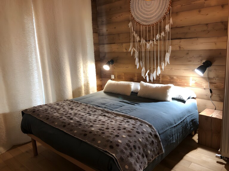 Chambre Dhôtes « La Baïta De La Foux - Chambre 2 » Avec Vue Montagne, Terrasse Partagée Et Wi-fi - Allos