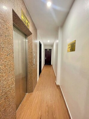 Hallway - Diamond Hotel (Long Bien)