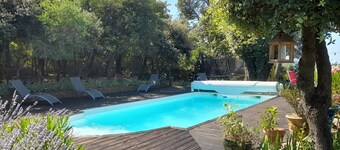 Beautiful modern villa with swimming pool in the heart of the garrigue