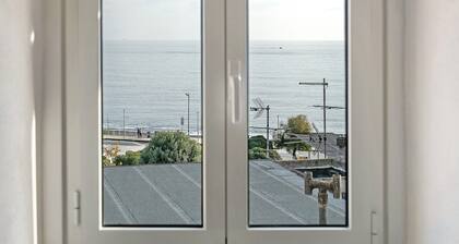 Apartment 'Bedliving Nel Blu' with Sea View, Wi-Fi and Air Conditioning
