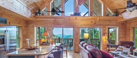 Smart-tv en een open haard