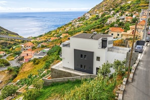 Front of property - Sonhos na Ilha III (Ribeira Brava)