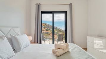 Appartement Confort, vue partielle sur l'océan | Fer et planche à repasser, Wi-Fi gratuit