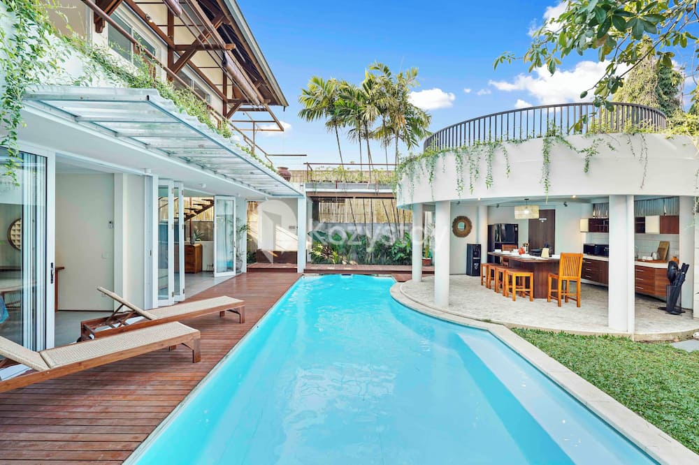 Ombak Villa by Kozystay - Canggu