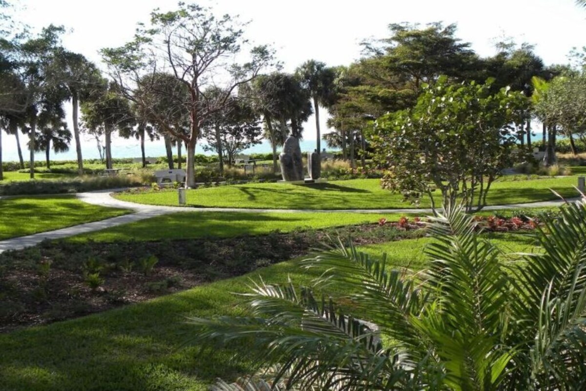 Photo 37 of Modern, Luxurious Villa in Park Shore w/Private Beach Access & Heated Pool