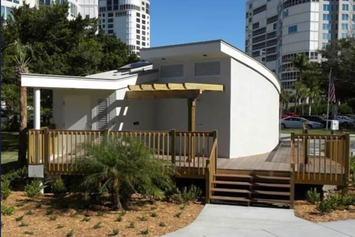 Photo 33 of Modern, Luxurious Villa in Park Shore w/Private Beach Access & Heated Pool