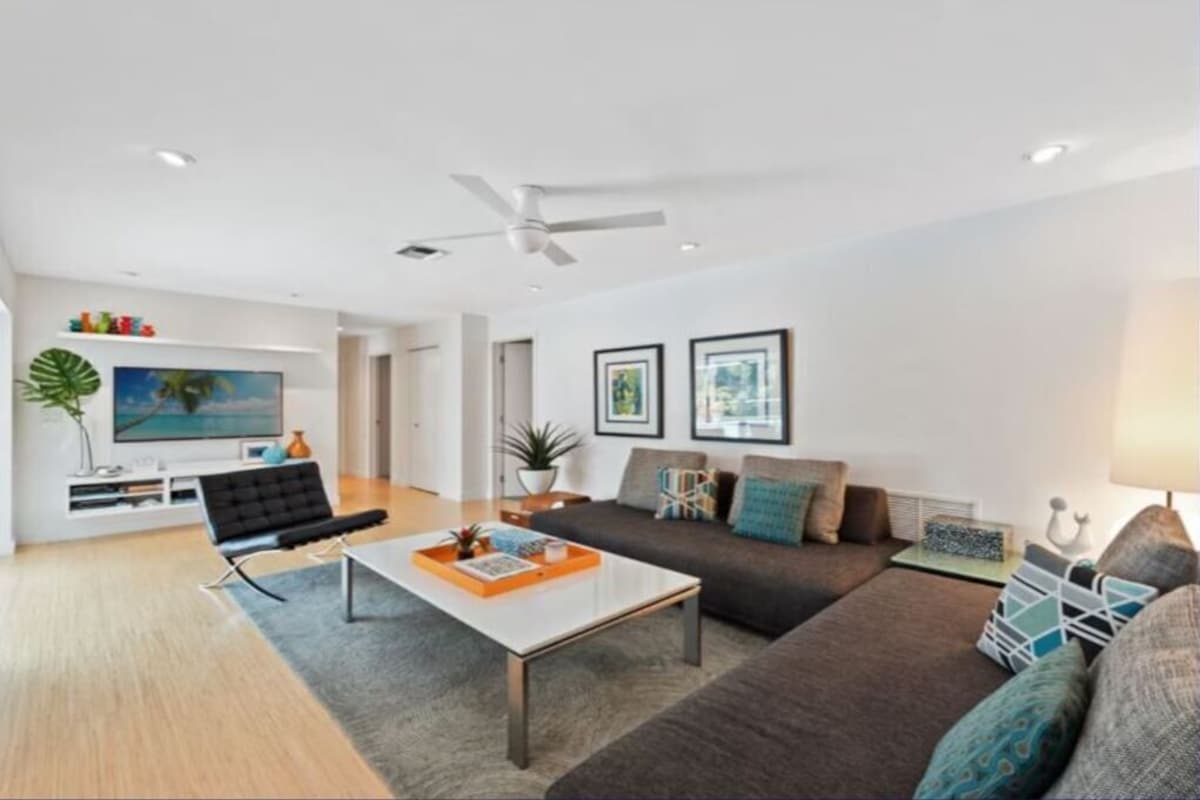 Photo 9 of Modern, Luxurious Villa in Park Shore w/Private Beach Access & Heated Pool